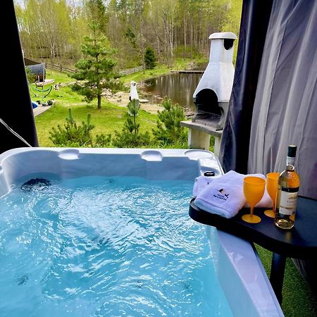 Osada Skoczkowo Komfortowe Domki Z Jacuzzi Nad Jeziorem- Sauna- Balia- Prywatny Staw Wedkarski Podiazy Dış mekan fotoğraf