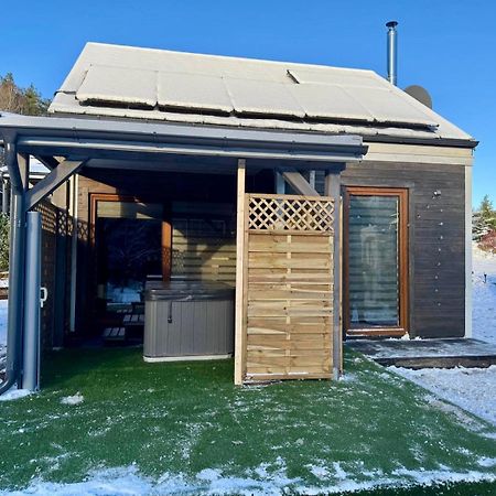 Osada Skoczkowo Komfortowe Domki Z Jacuzzi Nad Jeziorem- Sauna- Balia- Prywatny Staw Wedkarski Podiazy Dış mekan fotoğraf