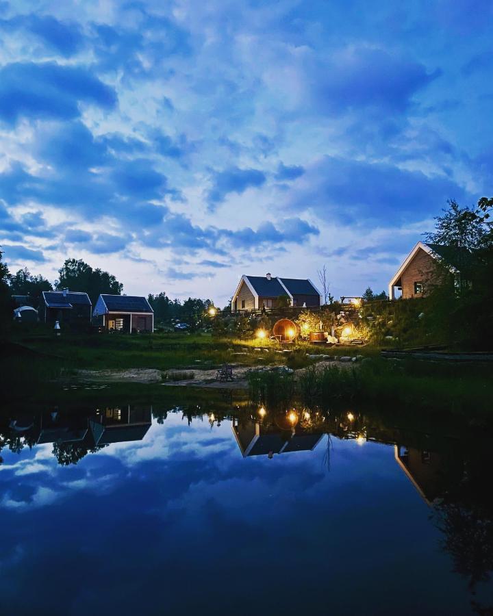 Osada Skoczkowo Komfortowe Domki Z Jacuzzi Nad Jeziorem- Sauna- Balia- Prywatny Staw Wedkarski Podiazy Dış mekan fotoğraf