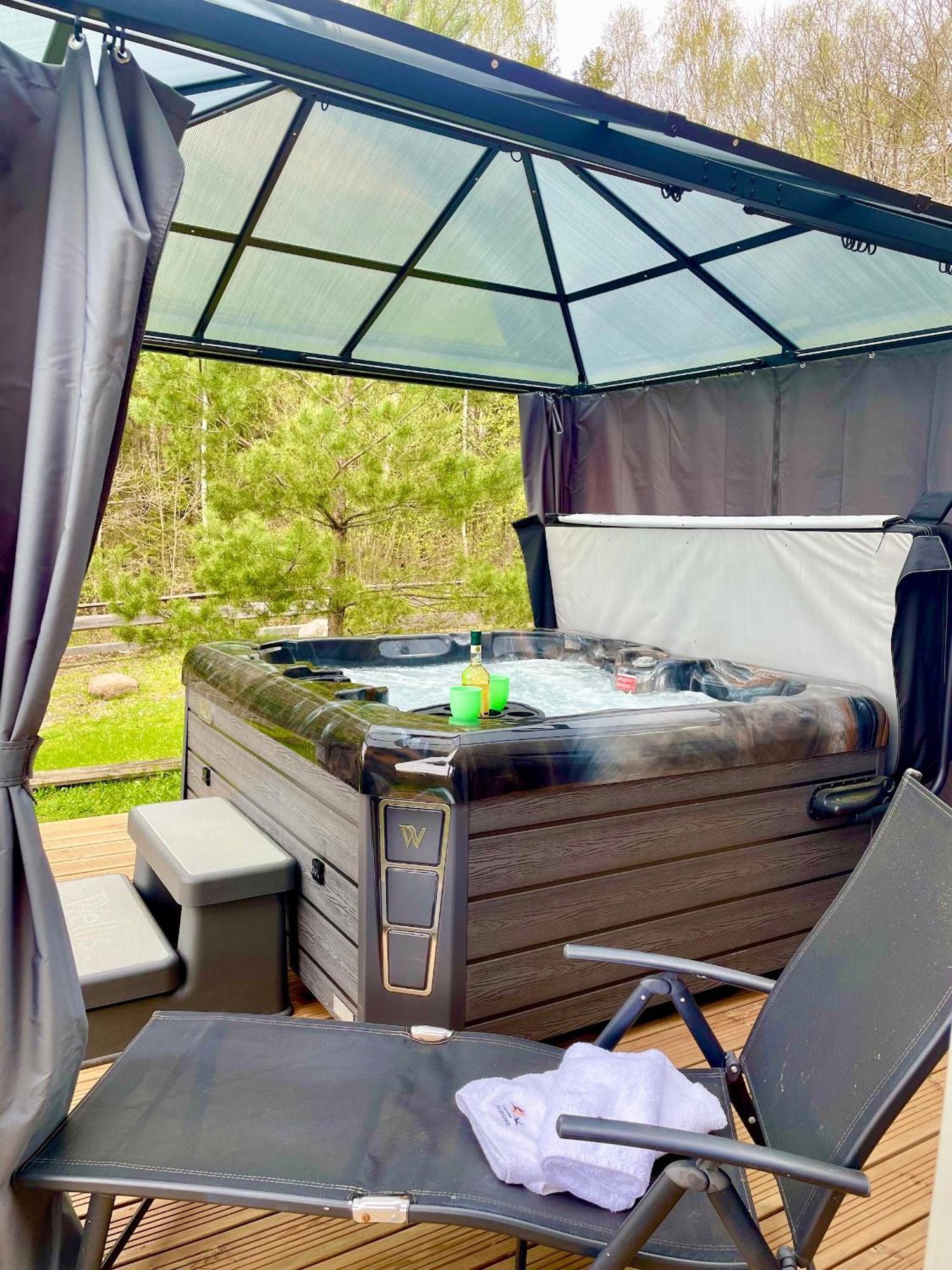 Osada Skoczkowo Komfortowe Domki Z Jacuzzi Nad Jeziorem- Sauna- Balia- Prywatny Staw Wedkarski Podiazy Dış mekan fotoğraf